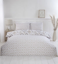Afbeelding in Gallery-weergave laden, Ikat Reversible Duvet Set