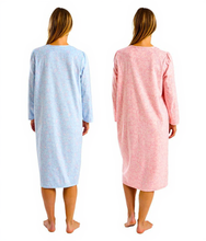 تحميل الصورة إلى عارض المعرض، Ladies 45" Delicate Floral Fleece Long Sleeve Nightdress

