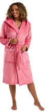 تحميل الصورة إلى عارض المعرض، Ladies Super Soft Fleece Hooded Gown
