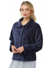 Lade das Bild in den Galerie-Viewer, Ladies Sweet Embrace Soft Feel Embossed Bed Jacket
