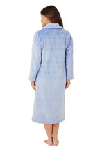 تحميل الصورة إلى عارض المعرض، Ladies Diamond Motif Embossed Cosy Fleece Zip Gown
