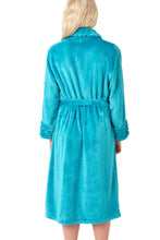 تحميل الصورة إلى عارض المعرض، Ladies Ripple Trim Fleece Robe With Pockets

