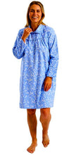 تحميل الصورة إلى عارض المعرض، Ladies 40" Brushed 100% Cotton Pretty Vines Wincyette Long Sleeve Nightdress
