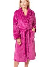 تحميل الصورة إلى عارض المعرض، Ladies Ripple Trim Fleece Robe With Pockets
