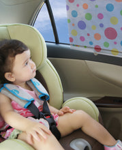 Lade das Bild in den Galerie-Viewer, Koo-Di Spotty Car Sunshade
