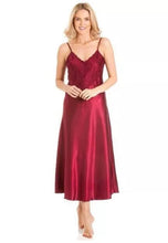 Lade das Bild in den Galerie-Viewer, English Made Satin Long Nightdress with Deep Lace Detail
