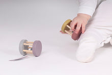Lade das Bild in den Galerie-Viewer, Belo And Me Wooden Bell Rattle
