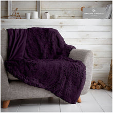 Carica l&#39;immagine nel visualizzatore di Gallery, Hug And Snug Throw Purple 150 x 200cm
