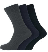 Carica l&#39;immagine nel visualizzatore di Gallery, 12 Pairs Men&#39;s Non-Elastic 100% Cotton Socks UK 6-11
