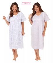 تحميل الصورة إلى عارض المعرض، Ladies Polycotton Short Sleeve Swirl Leaf Nightdress
