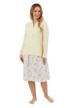 تحميل الصورة إلى عارض المعرض، Ladies Lightweight Waffle Zip Bedjacket
