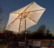 Charger l&#39;image dans la galerie, Solar Parasol String Lights Warm White 72 LED lights
