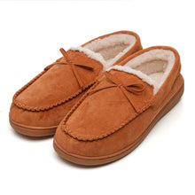 Charger l'image dans la galerie, 6 Pack Mens Tan Moccasin Suede Slippers
