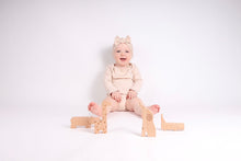 Lade das Bild in den Galerie-Viewer, Belo And Me Wooden Animal Hippo
