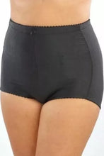 Load image into Gallery viewer, Ladies Medium Control Tummy Tuck &amp; Bum Lift Briefs Girdles
