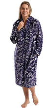 تحميل الصورة إلى عارض المعرض، Ladies Leaf Silhouette Embossed Cosy Fleece Zip Gown
