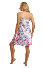 تحميل الصورة إلى عارض المعرض، Ladies Vibrant Floral Print Silky Satin Chemise
