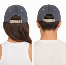 Afbeelding in Gallery-weergave laden, Adults Chicago Stonewashed Baseball Cap With Embellishment Navy
