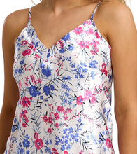 تحميل الصورة إلى عارض المعرض، Ladies Vibrant Floral Print Silky Satin Chemise

