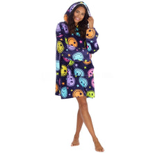 Lade das Bild in den Galerie-Viewer, Ladies Supersoft Smiley Faces Sherpa Fleece Oversize Hoodie
