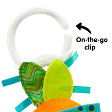 Lade das Bild in den Galerie-Viewer, Lamaze Candy The Carrot Mini Clip &amp; Go

