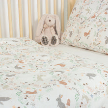 تحميل الصورة إلى عارض المعرض، Purflo Toddler Duvet Cover &amp; Pillowcase Storybook Nutmeg
