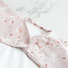 Carica l'immagine nel visualizzatore di Gallery, Bibado Coverall Weaning Bib with Ecomm Bag in Botanical Bunnies Print
