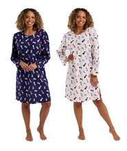 Carica l'immagine nel visualizzatore di Gallery, Ladies Long Sleeve Playful Pooch Knitted Cotton Jersey Nightdress

