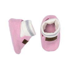 Charger l'image dans la galerie, Juddlies Organic Cottage Slippers 0-4 months
